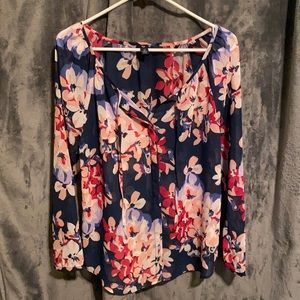 Gap flowered blouse size small